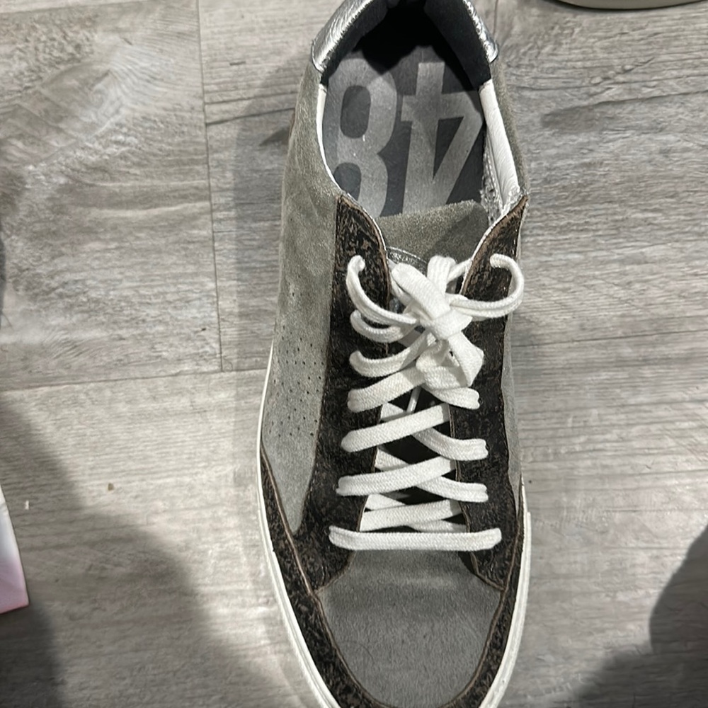 Barely worn p448 sneakers